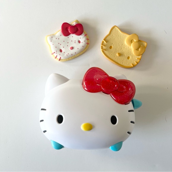 Sanrio Other - Hello Kitty Toy Toaster with Toy Toasts 2014 Sanrio